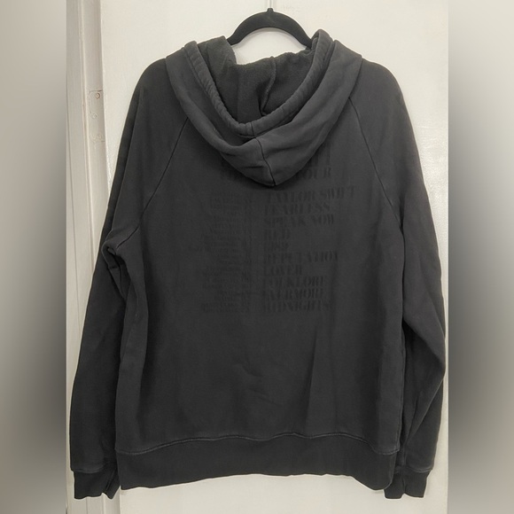 Taylor Swift The Eras Tour Hoodie Sweater Black Size Medium - Picture 2 of 4